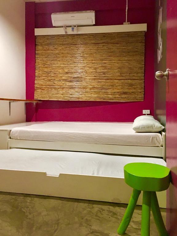 Moon Fools Hostel Панглао Экстерьер фото